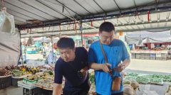 随机抽检辖区内495家小做坊、498家小餐饮及507个